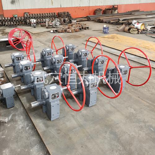 155930459.jpg 手動(dòng)減速機(jī)2.jpg